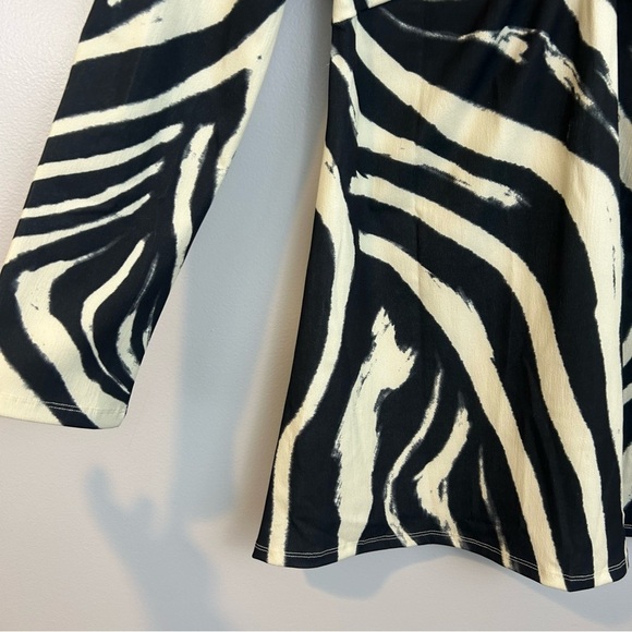 NWT H&M Retro Black/White Zebra A-line Mini Dress Size Medium - Picture 7 of 11